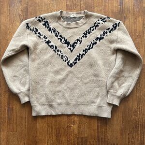 Hem & Thread women’s Casual Medium Sweater with Stylish Leopard Accents.​